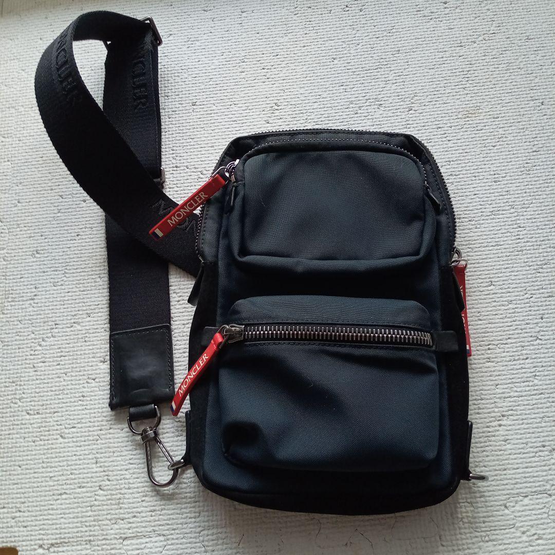 MONCLER ネイビー ショルダーバッグ
