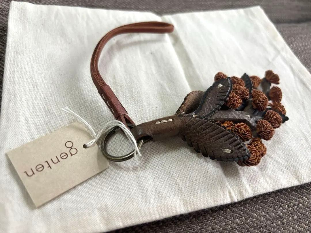 新品未使用タグ付きゲンテンgenten 花チャーム 品番43907-60