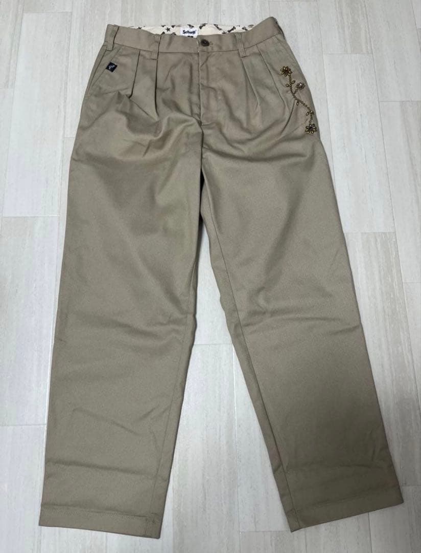 【Schott タックパンツ フラワースタッズ付き】