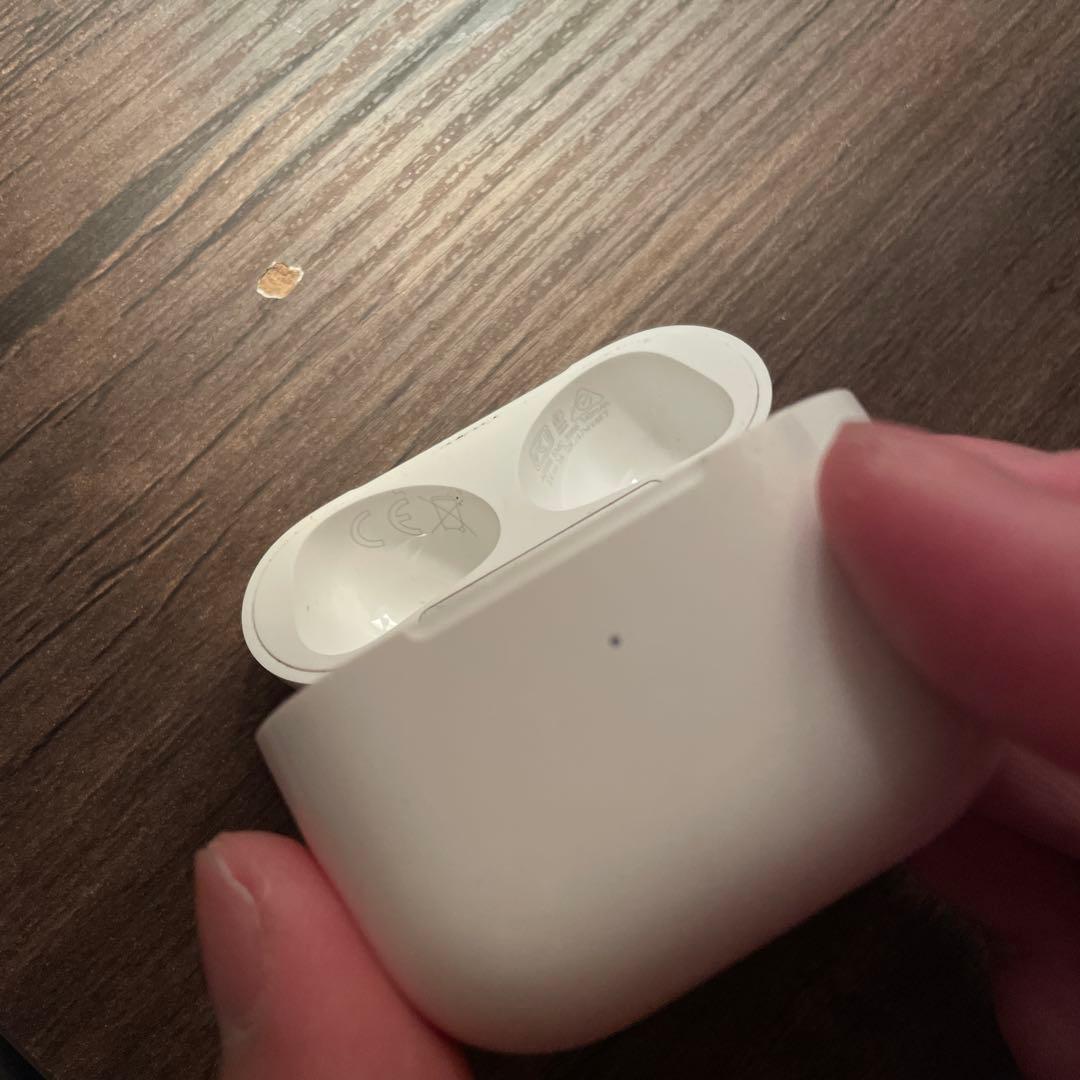 AirPods本体 USB-C充電対応 ホワイト