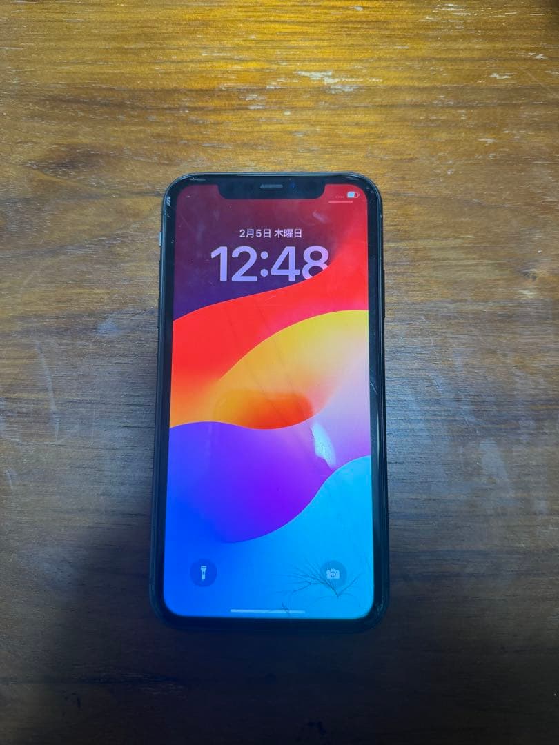 Apple iPhone 11 ブラック 本体 ひび割れあり