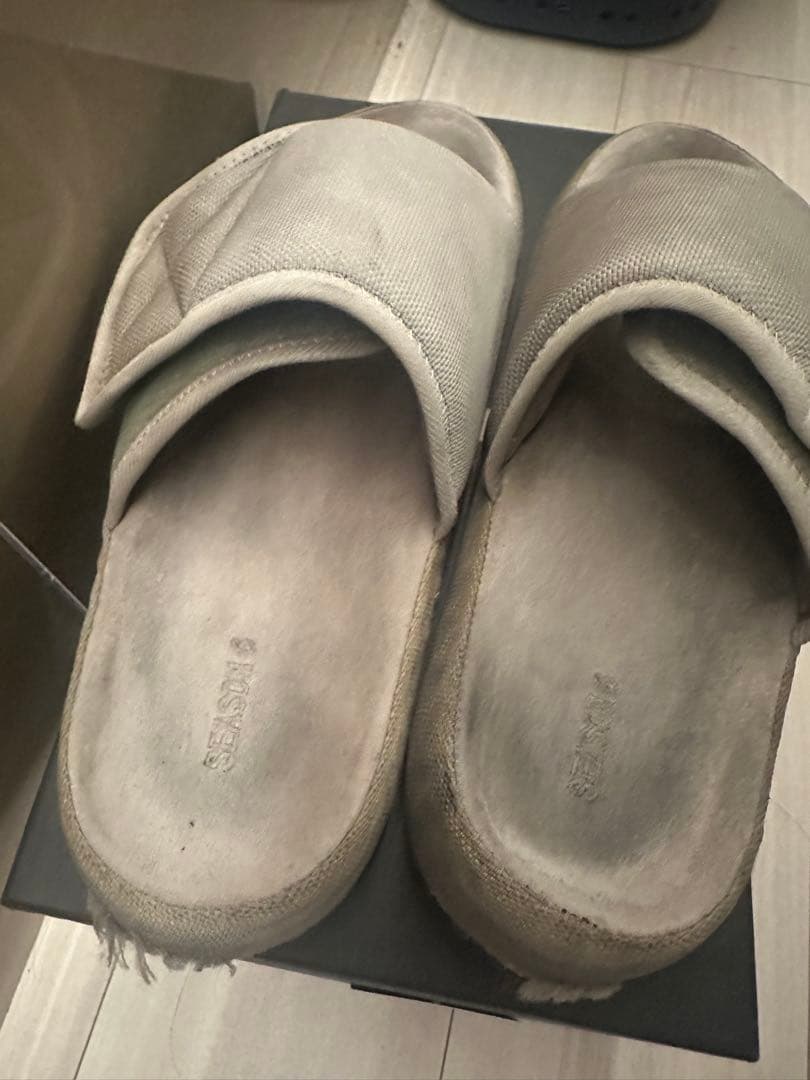 YEEZYSEASON6サンダルGRAPHITE NYLON SLIPPER43