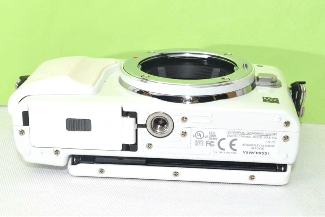 OLYMPUS E-PL6 ☆送料無料☆