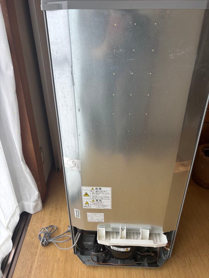 AQUA シルバー冷凍冷蔵庫 上開き 3棚　(ハイアール)