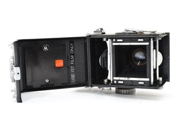 フィルムカメラ YASHICA 44 Yashikor 60mm f/3.5 #450