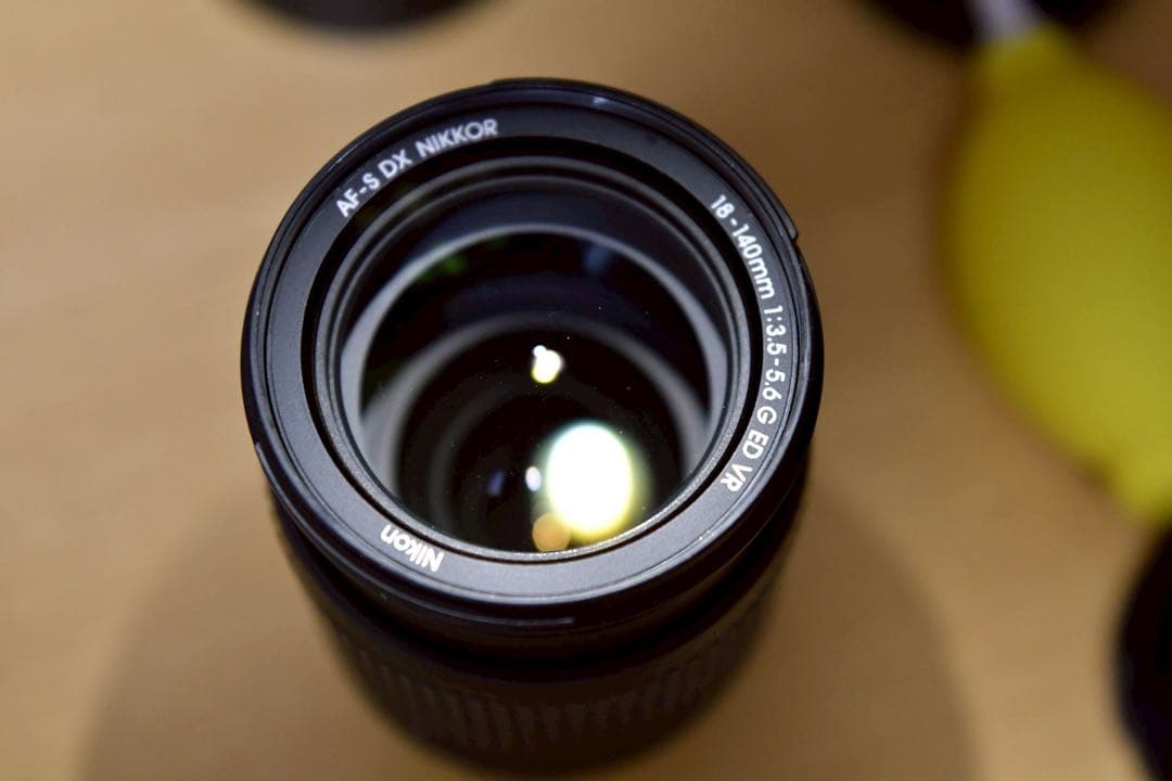 Nikon D7200 AF-S DX 18-140mm (作例あり)