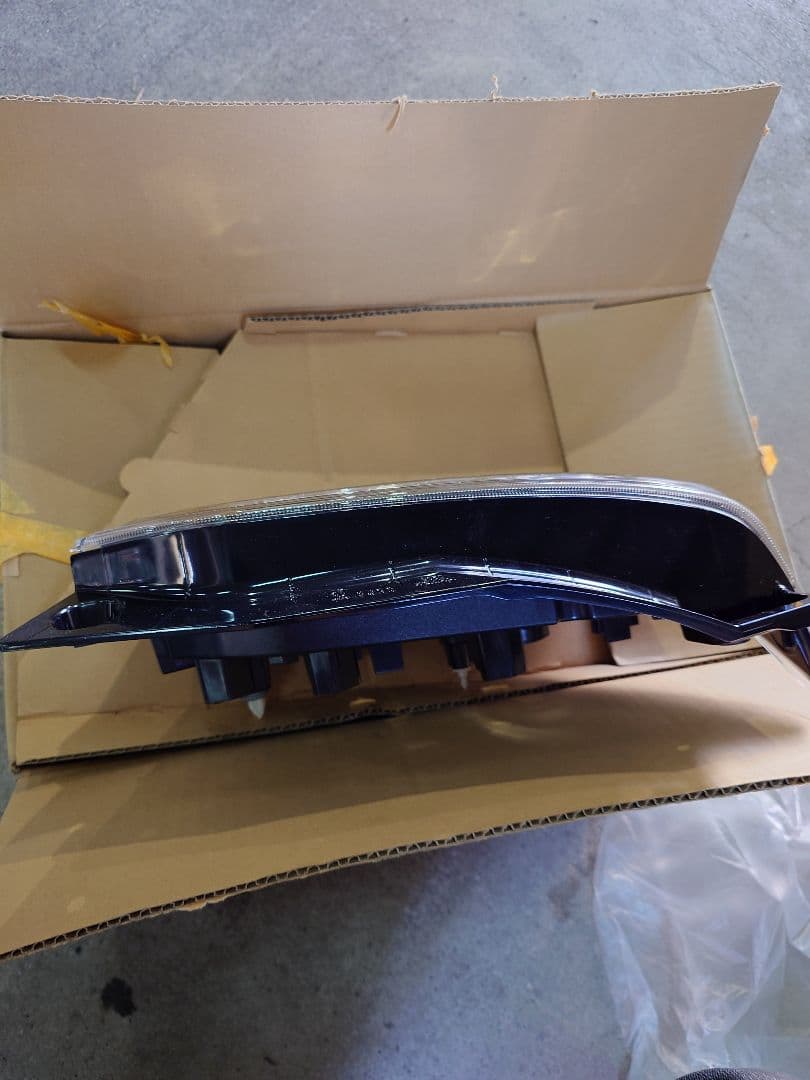 ワゴンR　MH55S MH35S 左テールランプ　新品