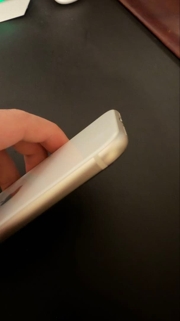 iPhone SE 第3世代128GB SIMフリー