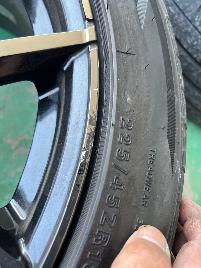 タイヤ・ホイール Leonis 18inch 8.5 114.3