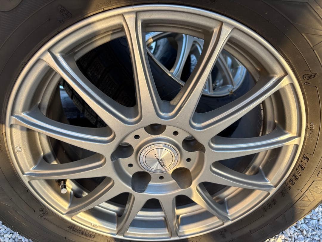 30系アルファード　スタッドレスタイヤ　215/65 16