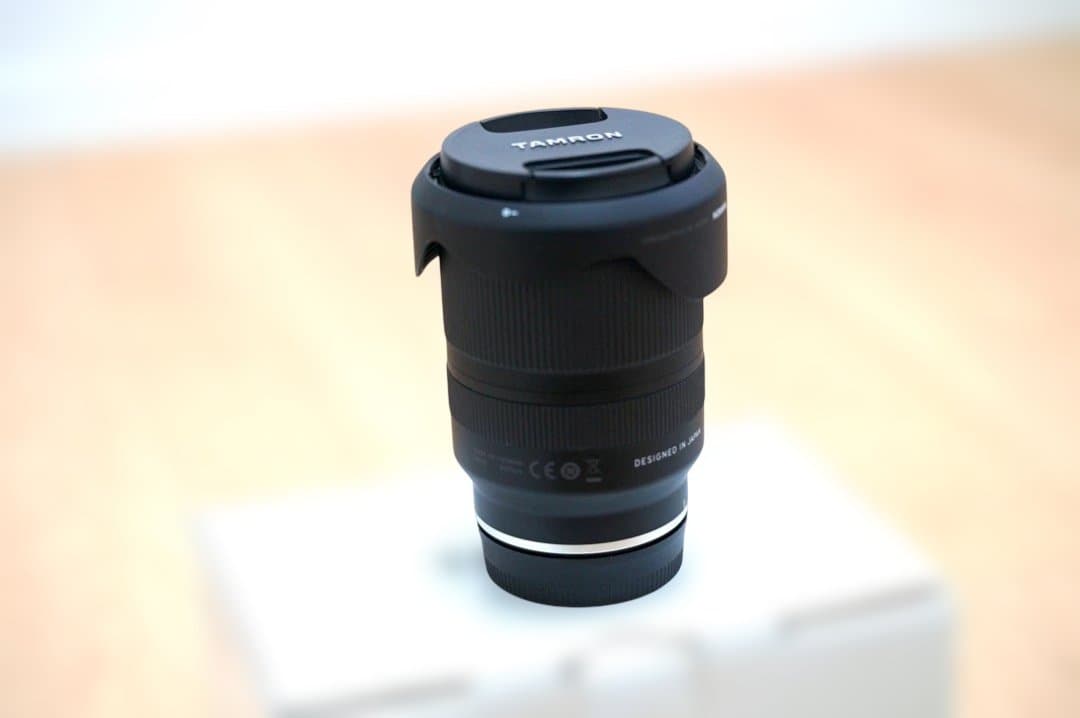 TAMRON 広角レンズ レンズフード付き F/2.8 17-28mm