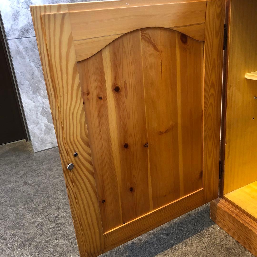 Alex　パイン無垢材　天然木　ナチュラルウッド カントリー風キャビネット