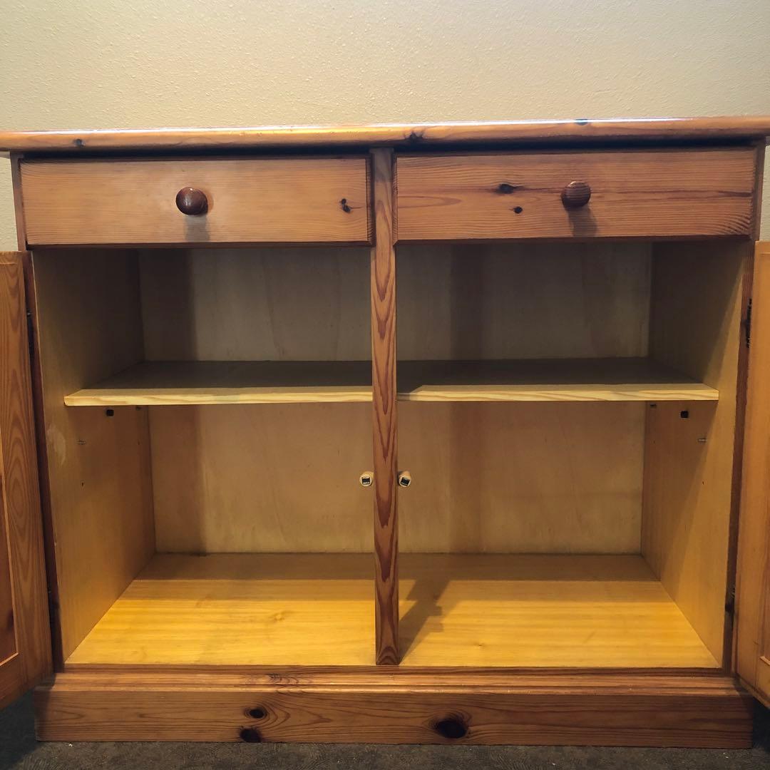 Alex　パイン無垢材　天然木　ナチュラルウッド カントリー風キャビネット