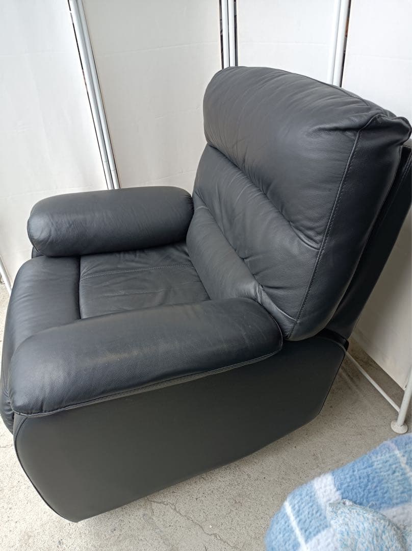 八6001【ニトリ】電動リクライニングソファ　ビリーバー　1人掛けソファ　本皮