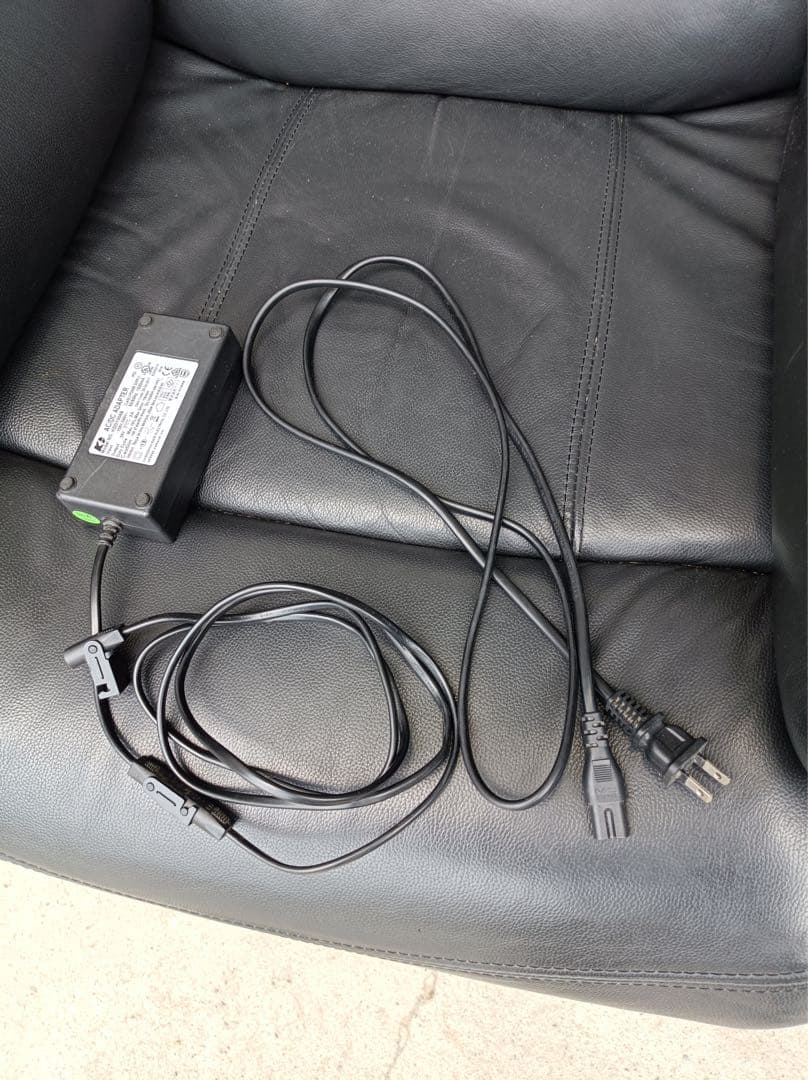 八6001【ニトリ】電動リクライニングソファ　ビリーバー　1人掛けソファ　本皮