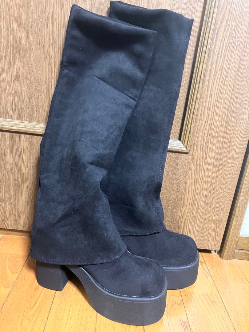 ぬ*り様 EMODA フレアーカバーフィットブーツ