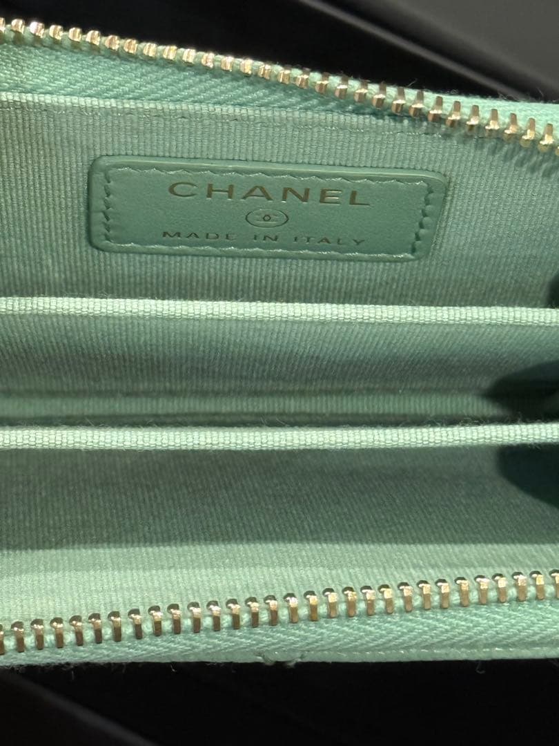 【未使用品】 シャネル クラシック ジップ パース ミントグリーン