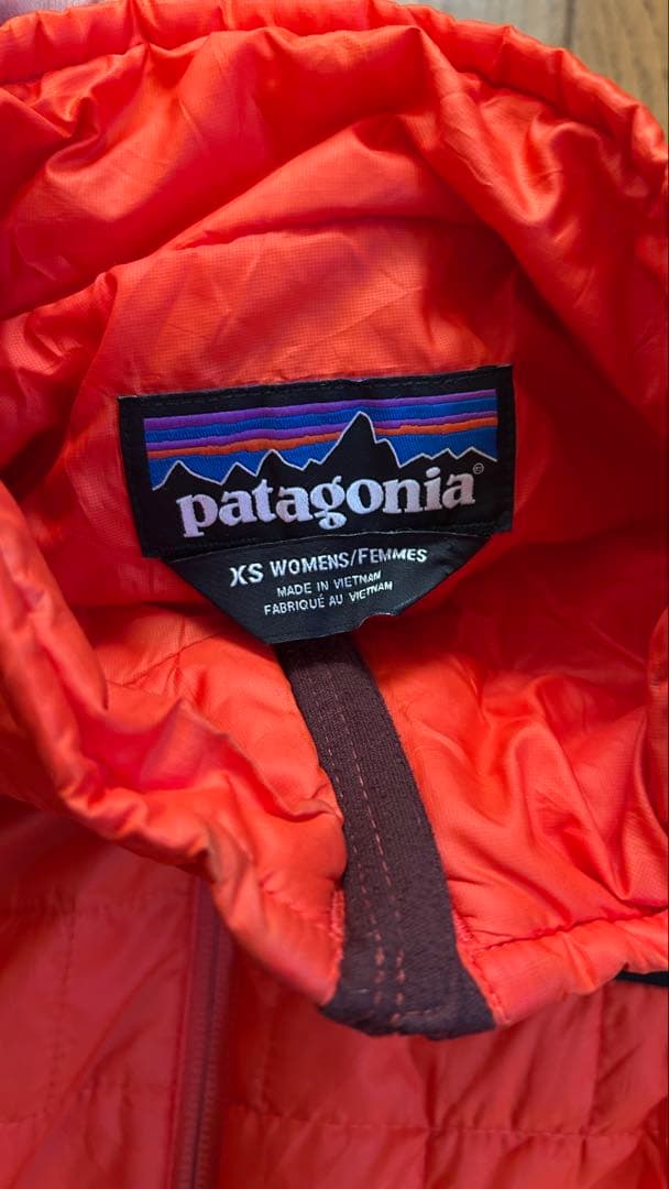 パタゴニア マイクロパフジャケット　オレンジ