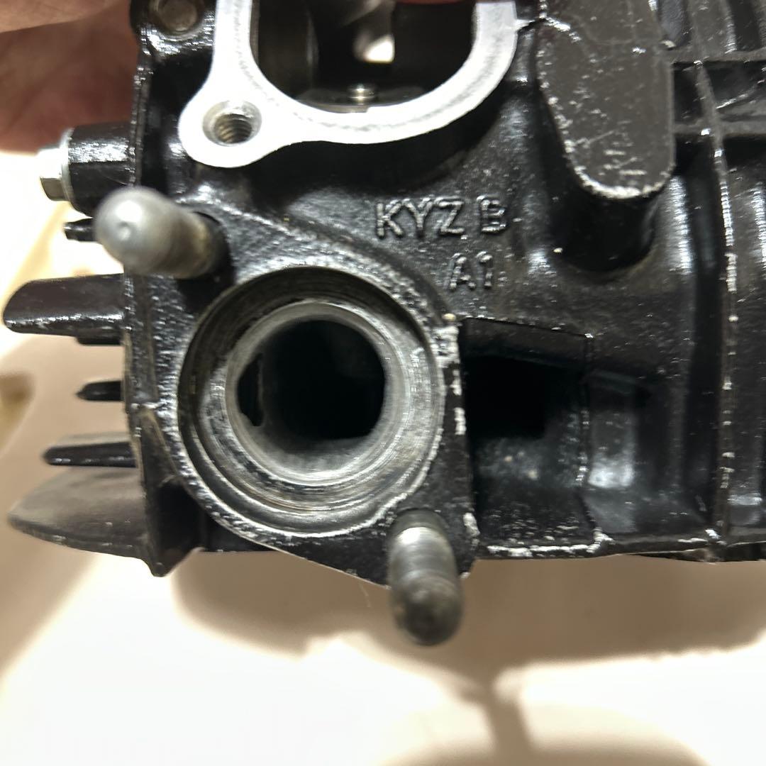 グロム　シリンダーヘッド