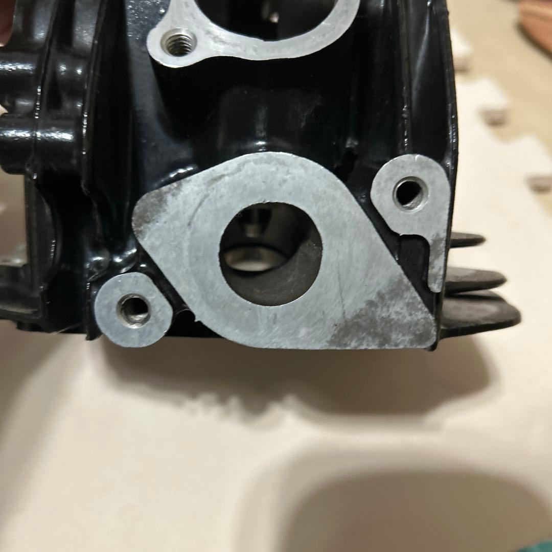 グロム　シリンダーヘッド