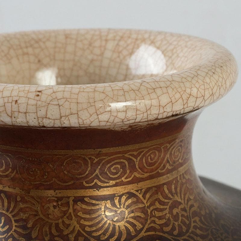 薩摩焼　丸二造　金襴手　羅漢図　花瓶　Z　9602