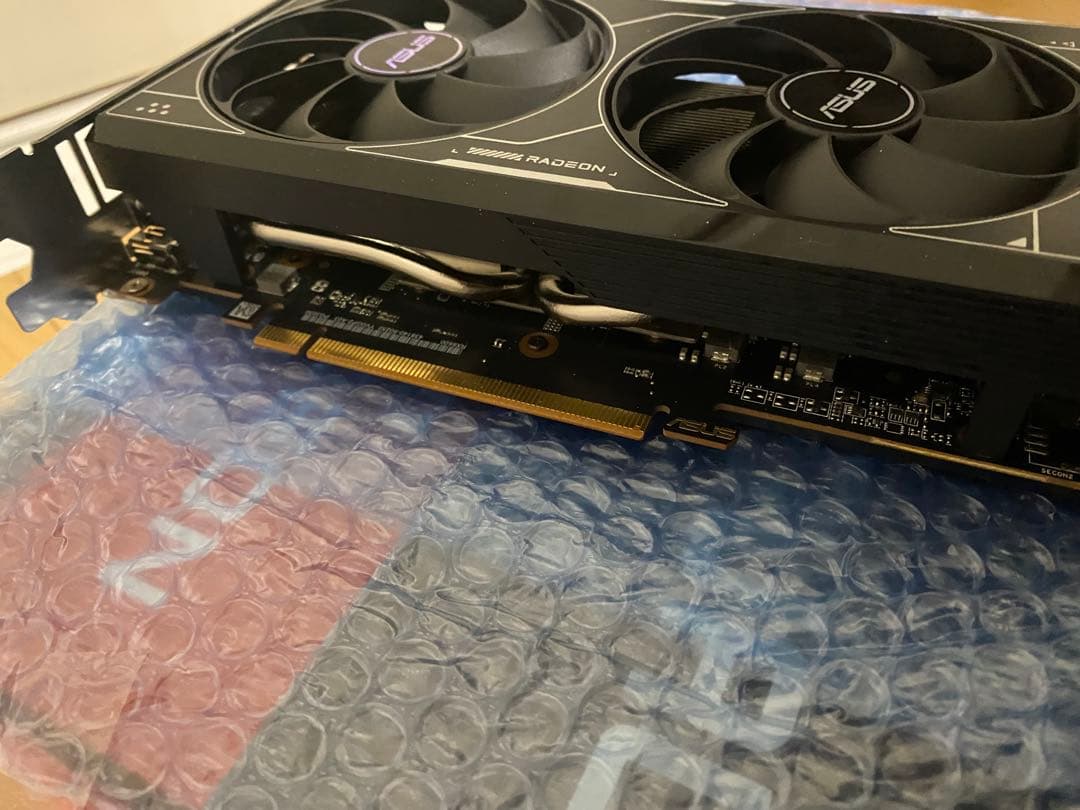 グラフィックボード・グラボ・ビデオカード ASUS Radeon RX 6600 8GB