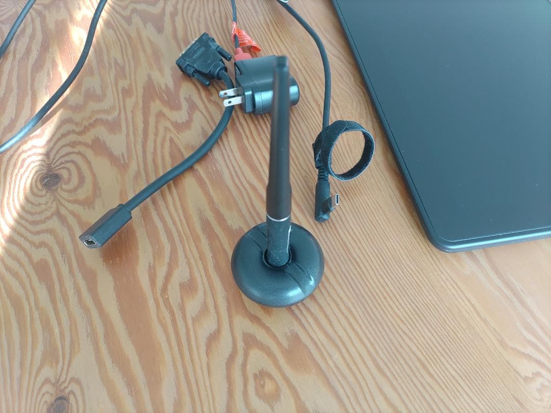 HUION 液タブ Kamvas 13 液晶ペンタブ 充電不要ペンPW517