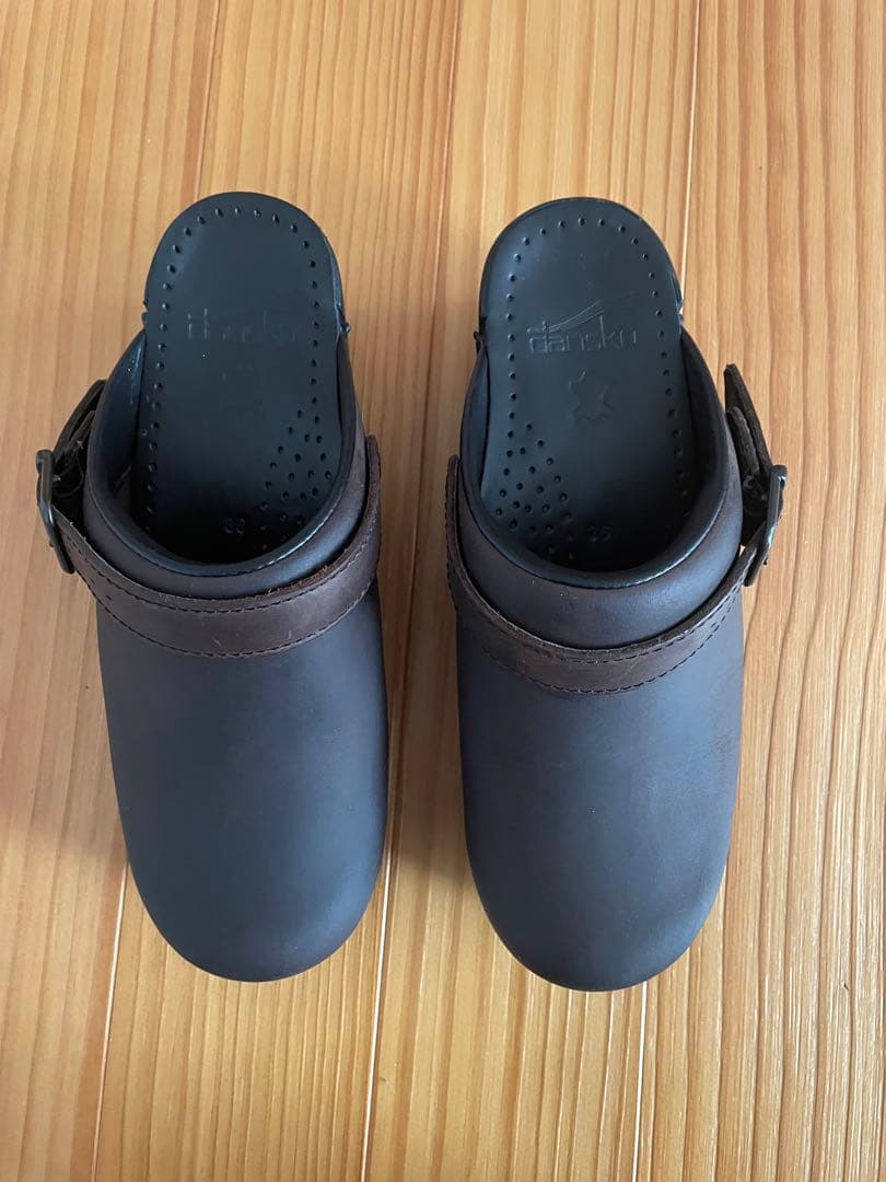 ダンスコ イングリッド ダークブラウン 36