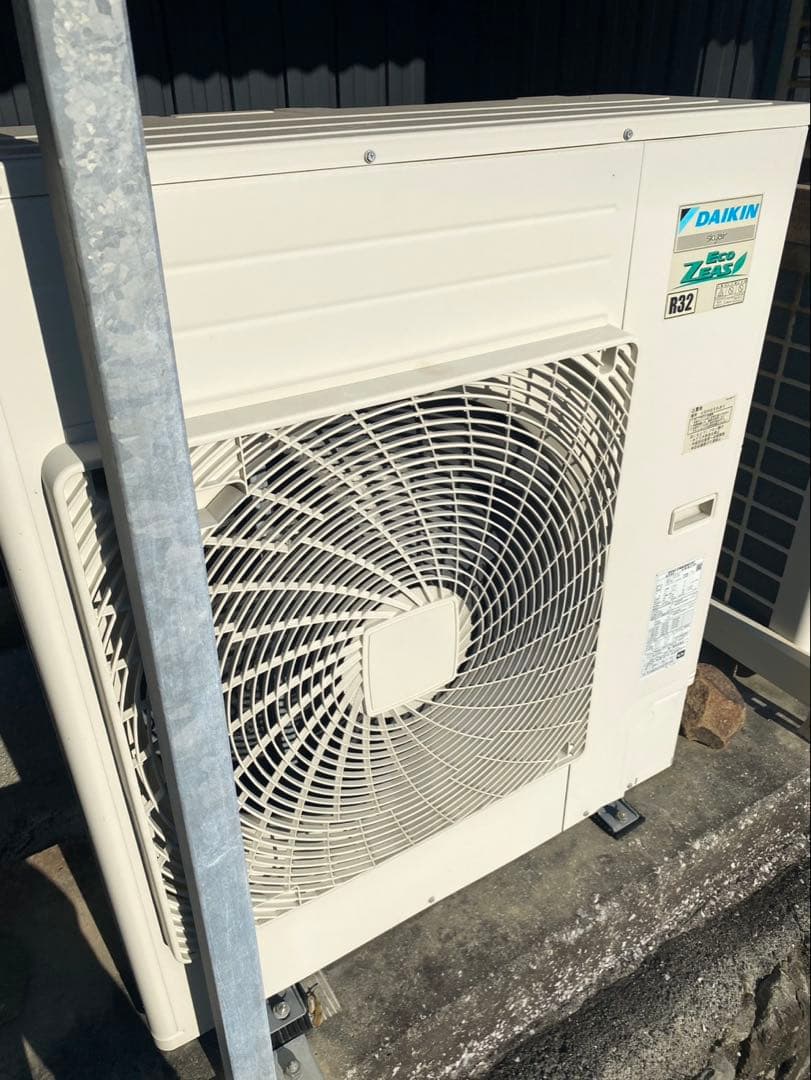 業務用エアコン　室内機　室外機