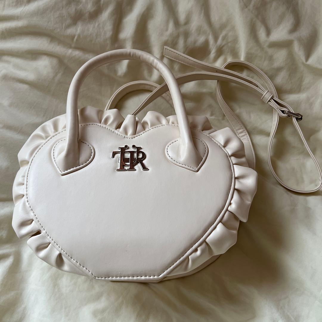 バッグ Treat Urself original leather heart bag
