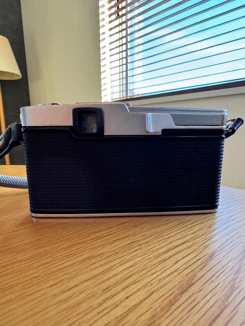 OLYMPUS PEN FV フィルムカメラ