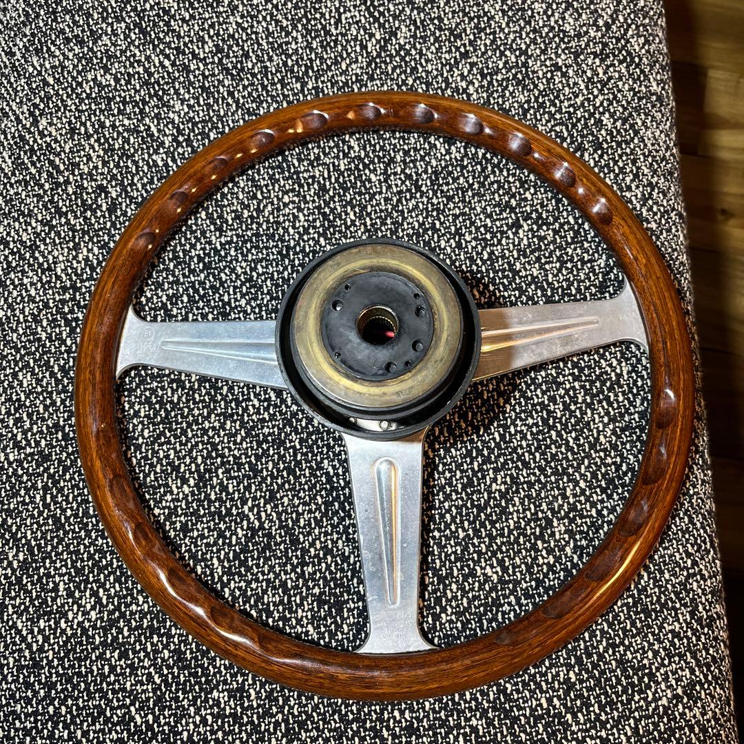 Momo ステアリング JLS96 1995年製