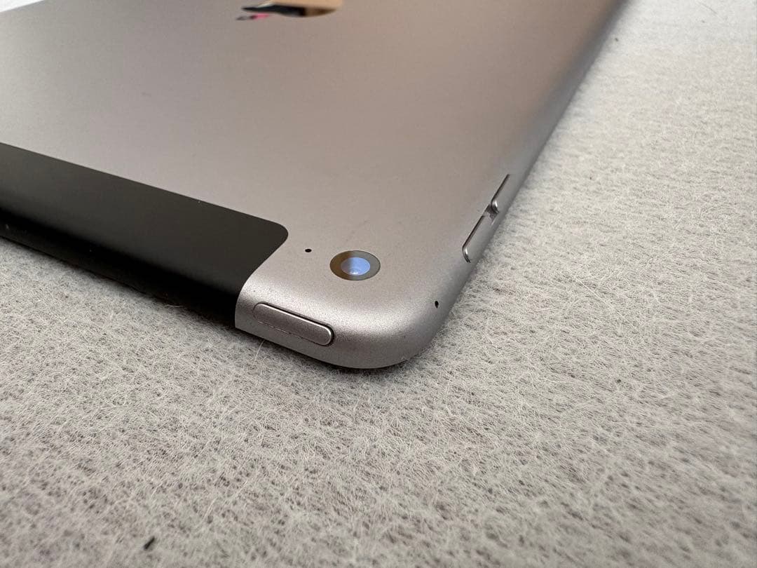 iPad Air2 128GB スペースグレイ Wi-Fi セルラーモデル