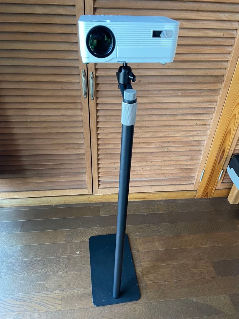 プロジェクター➕台一式