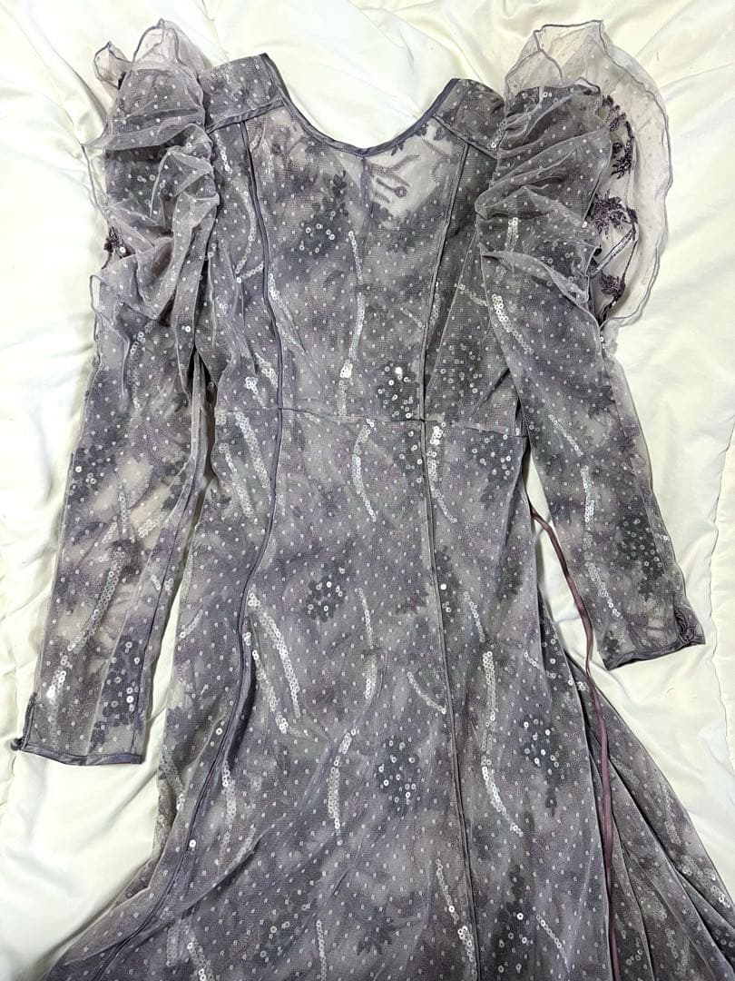 【最終価格】SNIDEL シャイニーエンブロイダリーワンピース