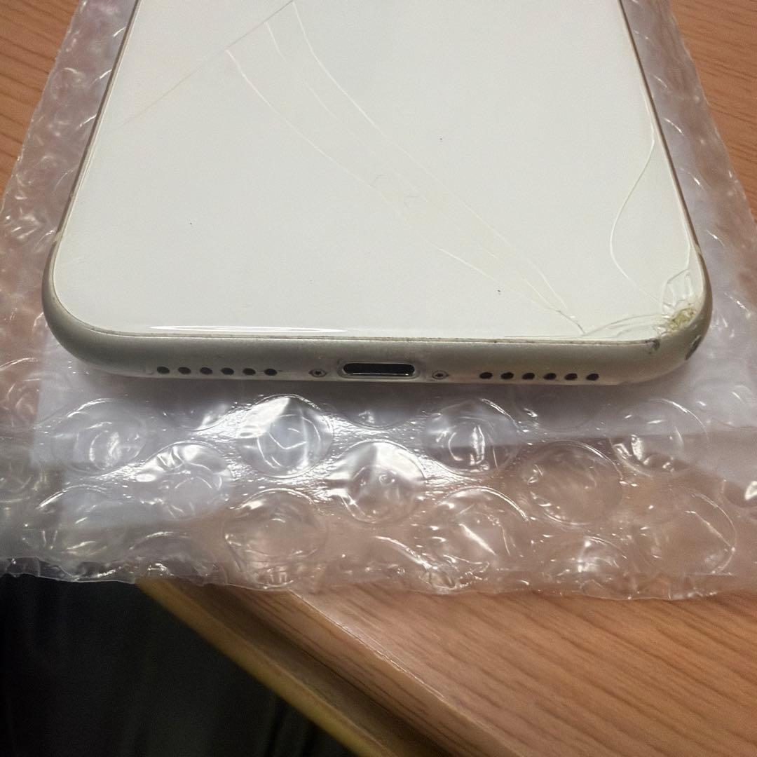 Apple iPhone 11 ホワイト 本体