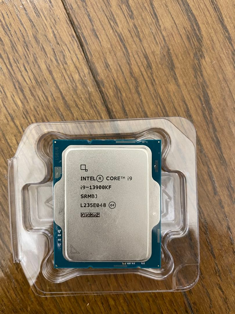 美品 Intel Core i9-13900KF CPU 本体 Tein様