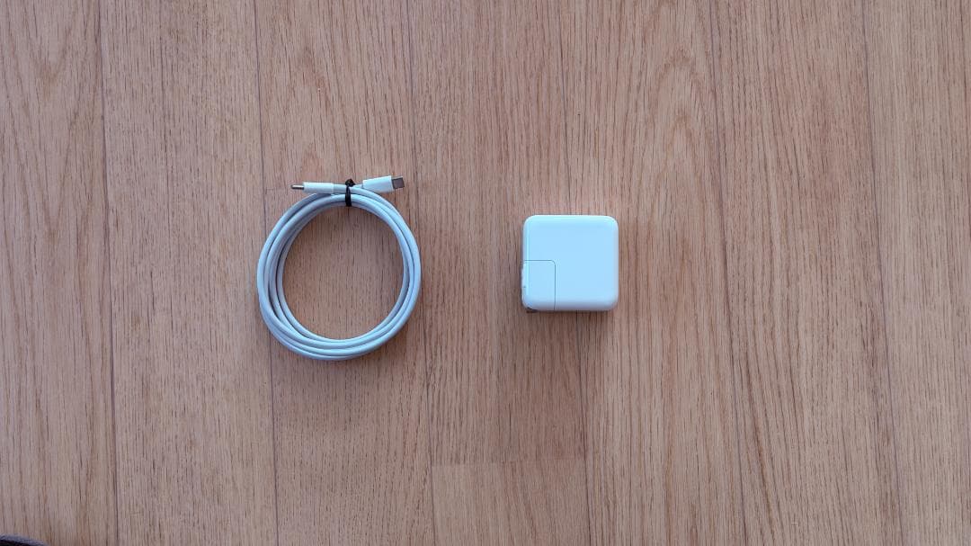 Apple MacBook Air（MGN93JA　A2337）