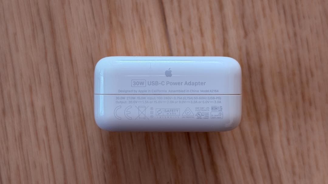 Apple MacBook Air（MGN93JA　A2337）