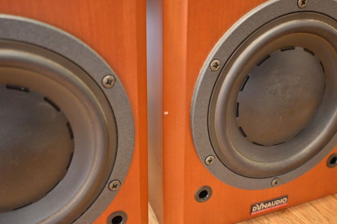 ディナウディオ　Focus 110 DYNAUDIO スピーカー　ペア　名機