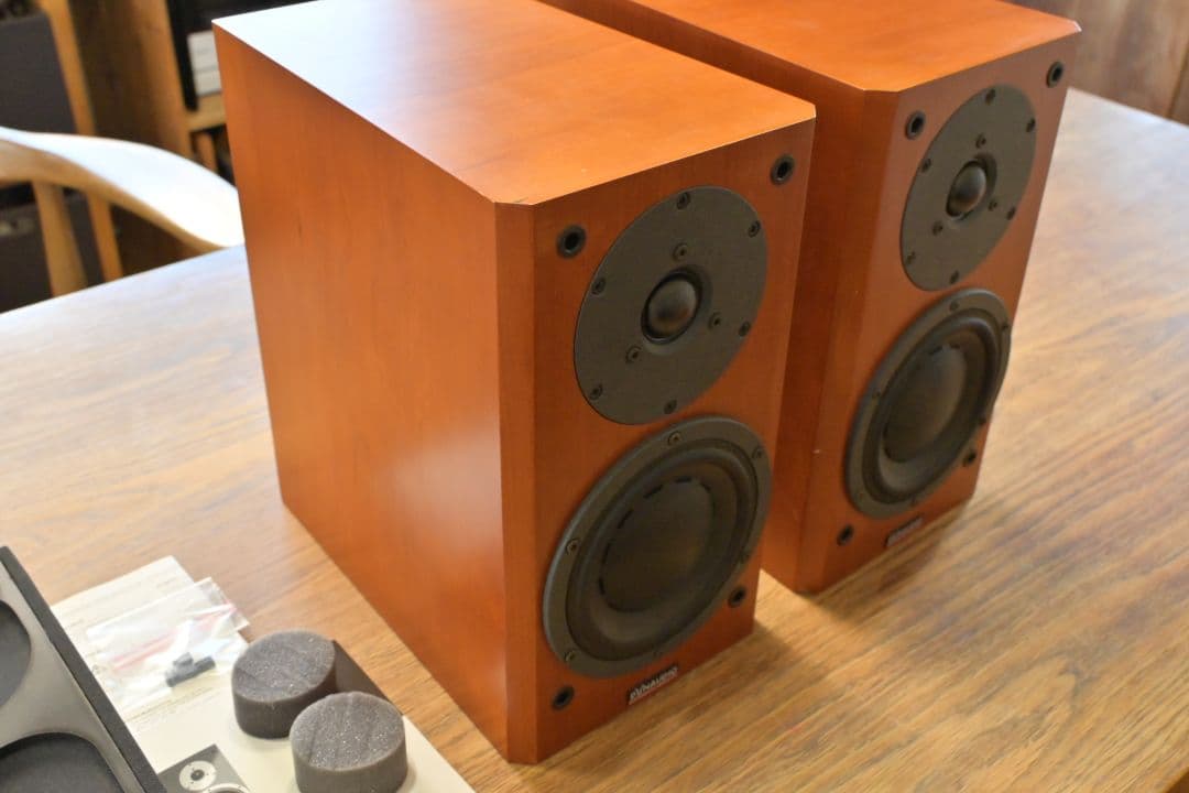 ディナウディオ　Focus 110 DYNAUDIO スピーカー　ペア　名機