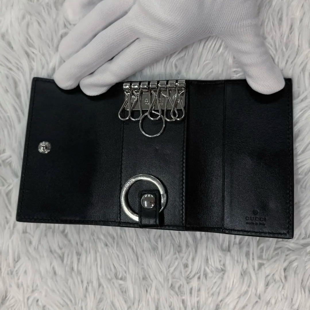 【極美品】グッチ 黒　GG エンボス　6連 キーケース GUCCI 箱付