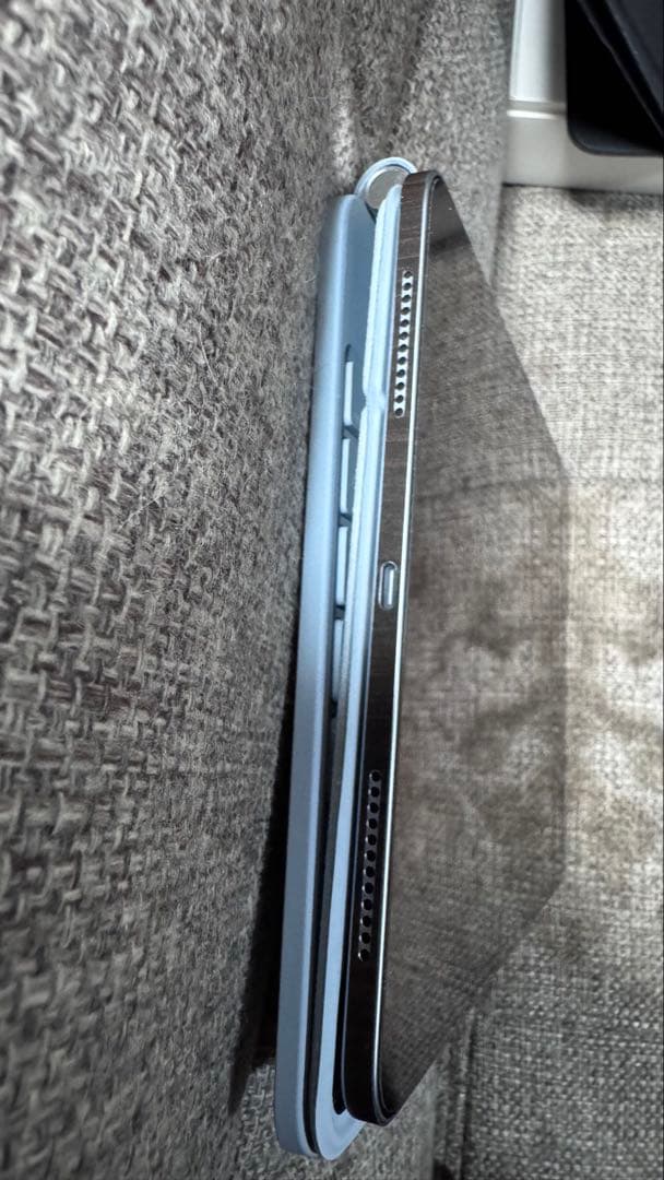 iPad Air M3 128GB Wi-Fi キーボードとケースおまけ付き