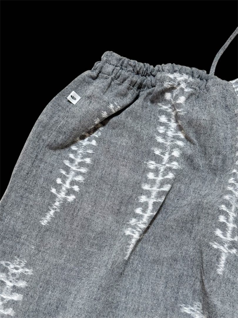 うなぎの寝床 ぺんぺん草 もんぺ カタカナ別注 M グレー