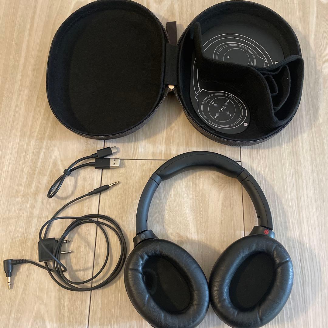 SONY WH 1000 XM4 ワイヤレスヘッドホン　ケースあり