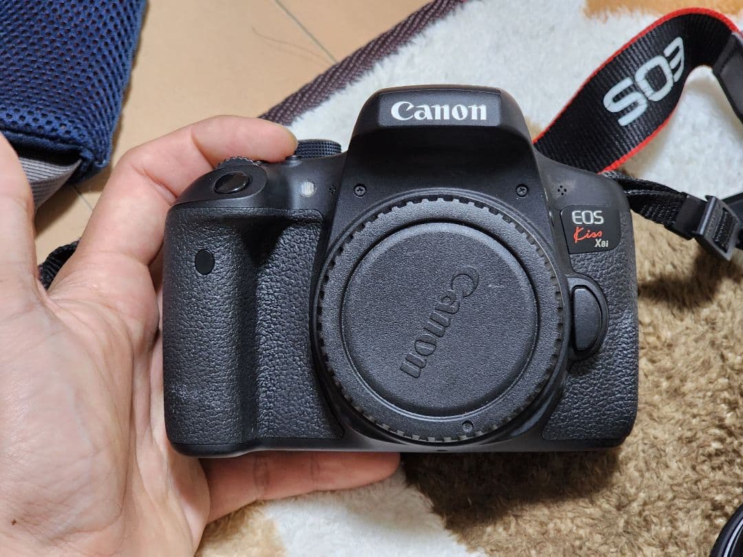 コ*コ様 エ*ド様 「中古物]Canon EOS Kiss X8i 本体 +レン