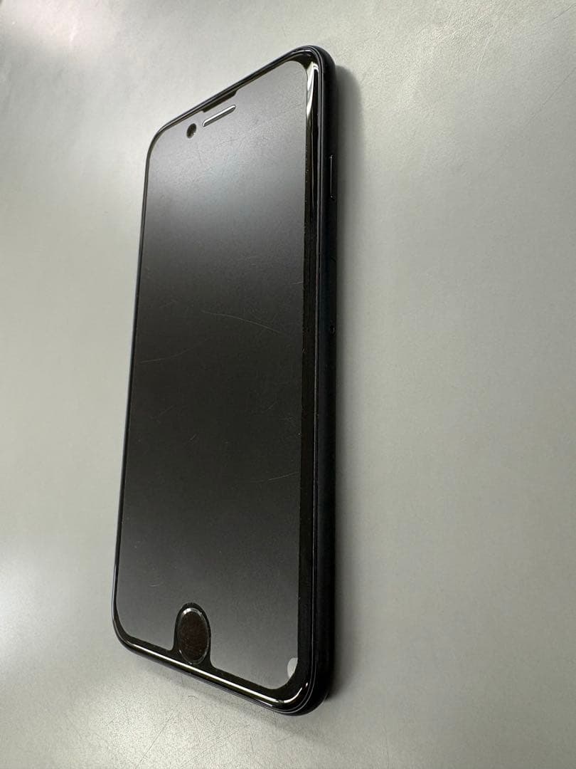 【美品】 iPhoneSE 第2世代 64GB ブラック