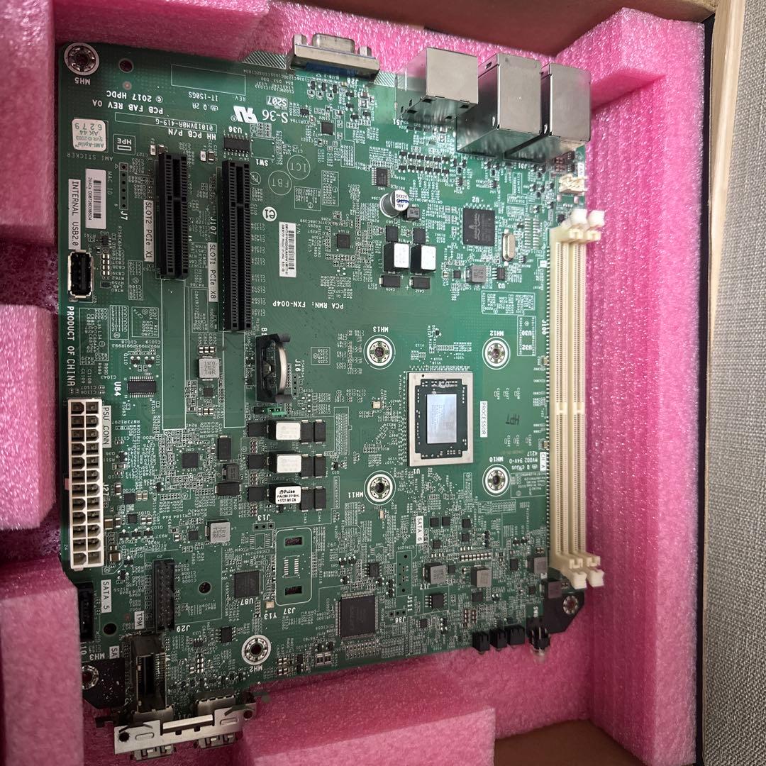 HP ProLiant MicroServer Gen10 マザーボード