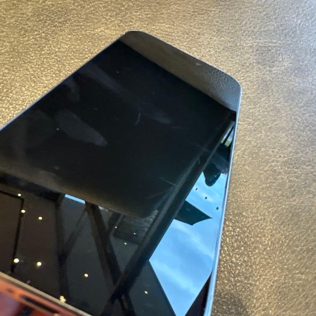 美品 iPhone15Pro ホワイト バッテリー86% 128GB