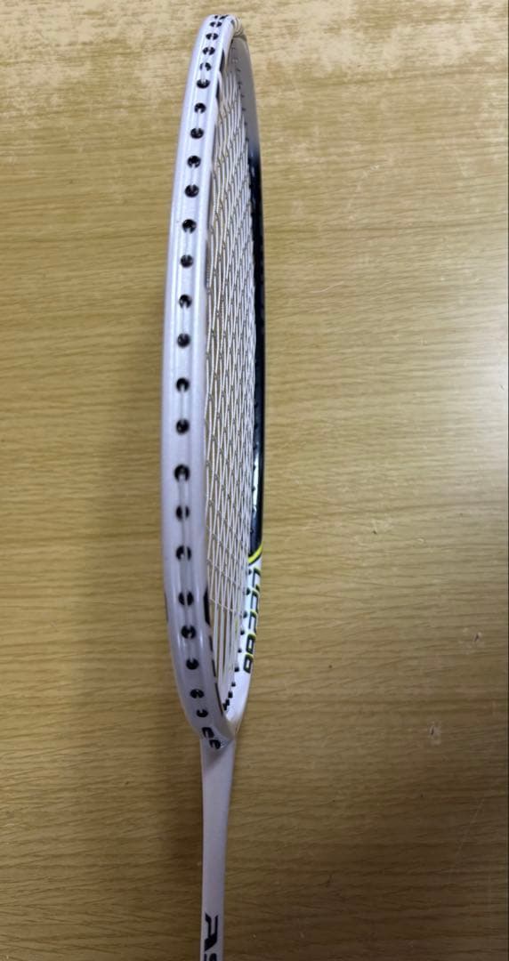 ヨネックス アストロクス99プロ バドミントンラケット 4UG5 極美品